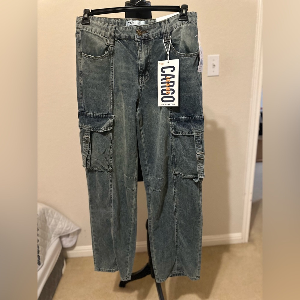 Cargo Jeans Womens Large NWT Pockets Front Bottom & Sides Baggy. Size 7/28. NWT - Picture 4 of 12